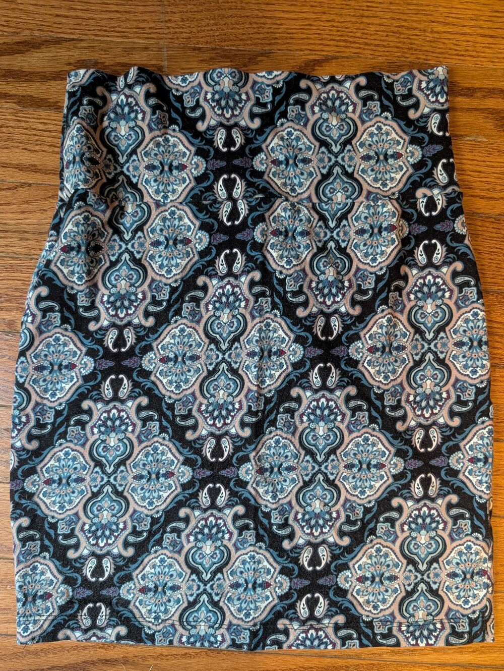 Charlotte Russe Black and Blue Mosaic Pencil Skirt